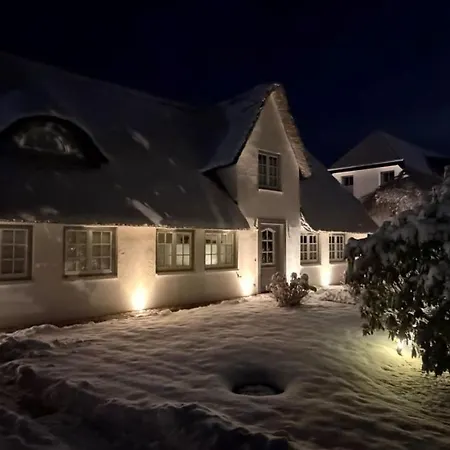 Moi's Hues Friesenhaus Moi S Hues 1 Βέστερλαντ